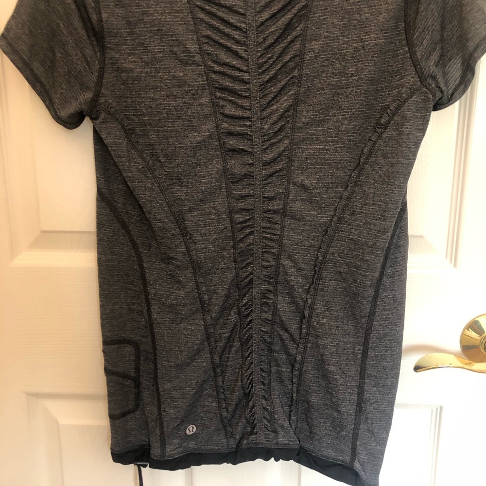 Lululemon top - Picture 2 of 2